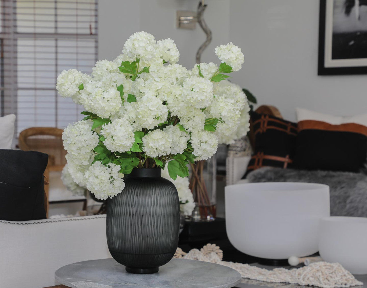 Vase Maximal moyen aux hortensias boule de neige verts